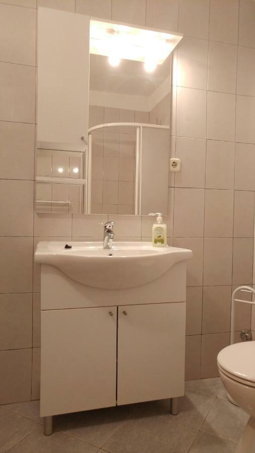 Apartmani Kastelan Barbat na Rabu Exteriör bild