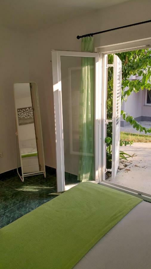 Apartmani Kastelan Barbat na Rabu Exteriör bild
