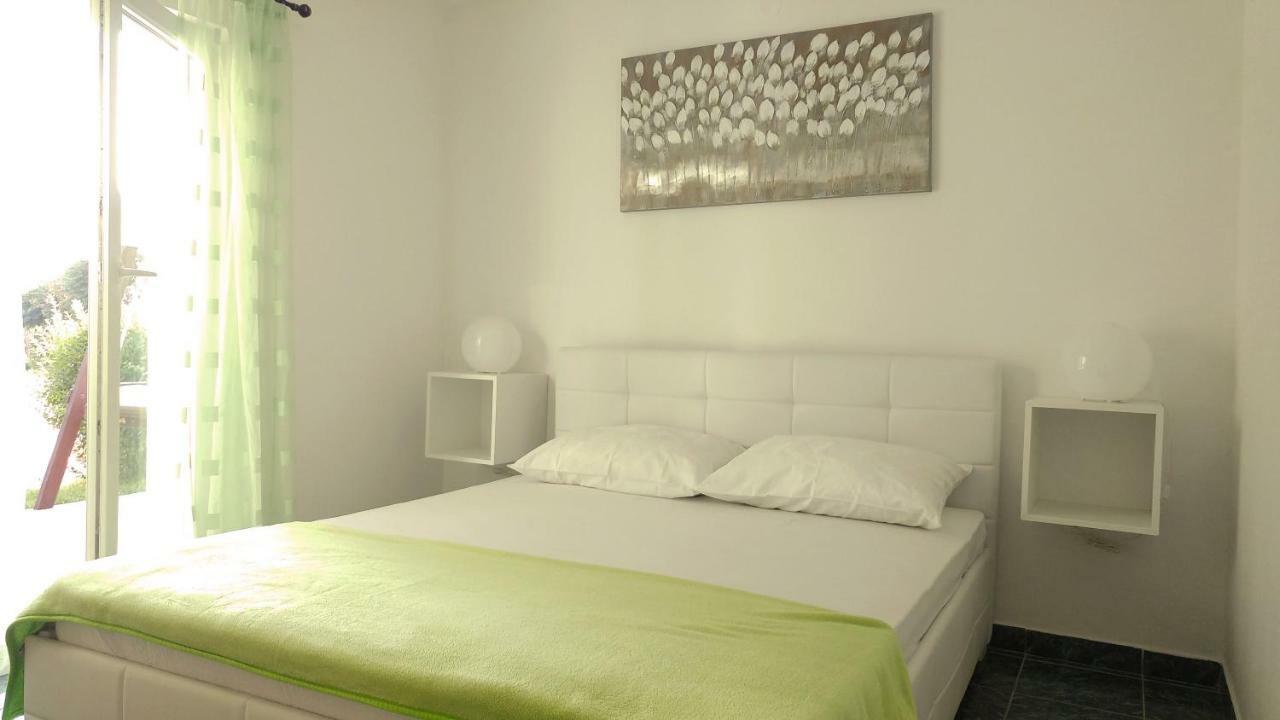 Apartmani Kastelan Barbat na Rabu Exteriör bild