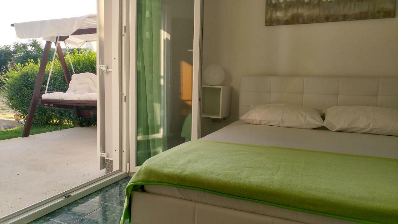 Apartmani Kastelan Barbat na Rabu Exteriör bild