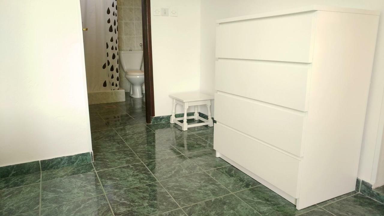 Apartmani Kastelan Barbat na Rabu Exteriör bild
